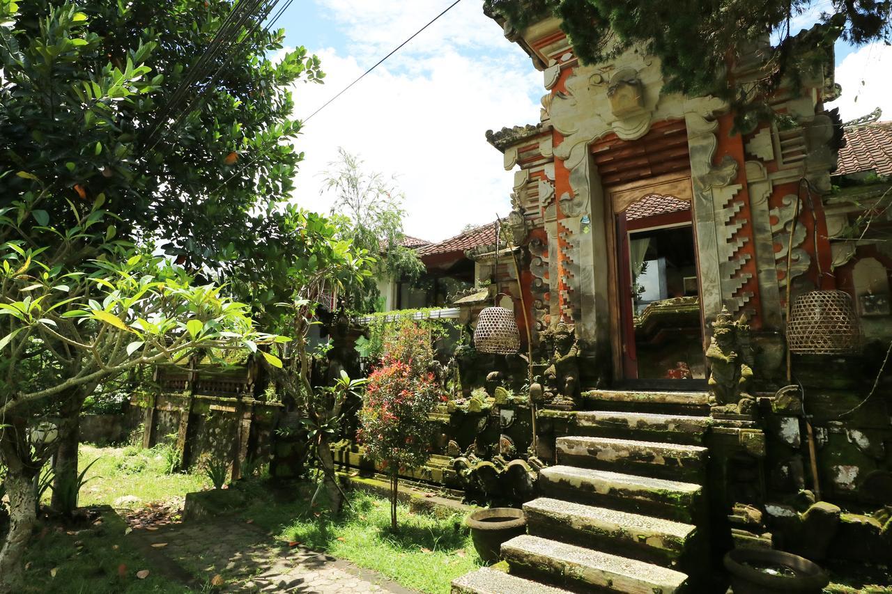 Ubud Kartini Hostel Екстер'єр фото
