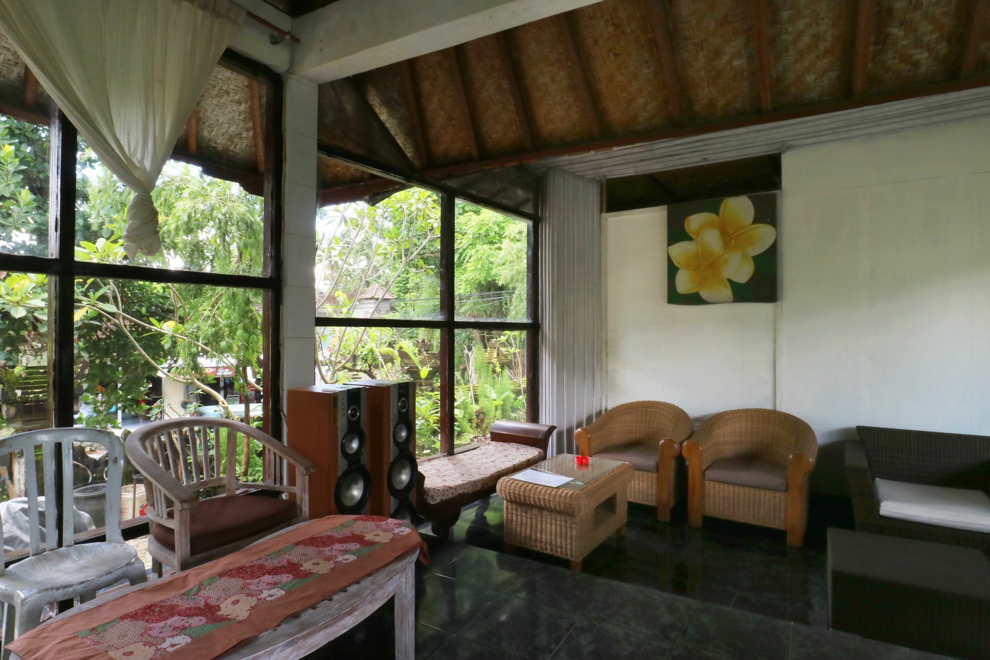 Ubud Kartini Hostel Екстер'єр фото